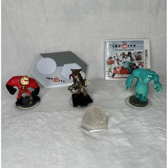 Nintendo 3DS Disney Infinity Toy Box Challenge Bundle Portal World Figures - Picture 1 of 9